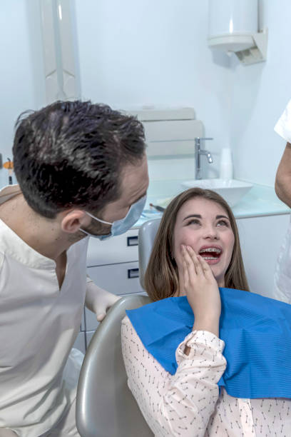 Best Emergency Dental Care for Broken or Chipped Teeth in Eming Island, FL